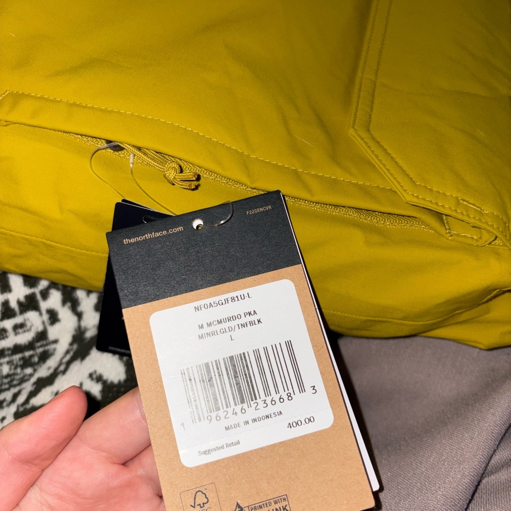 The North Face Men's Mustard and Black Ski Jacket - Picture 8 of 8